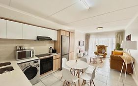 2 Bedroom The Blyde Crystal Lagoon Luxe